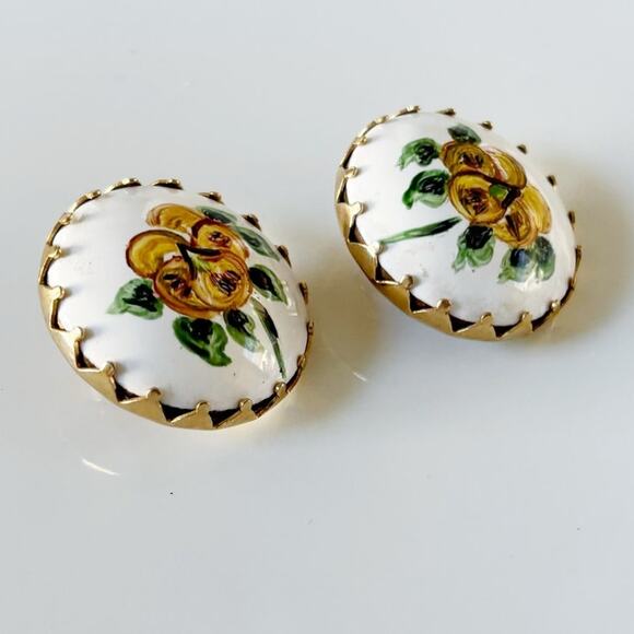 Vintage Hand Painted Floral Porcelain Clip-On Earrings White Yellow Green - Picture 4 of 9